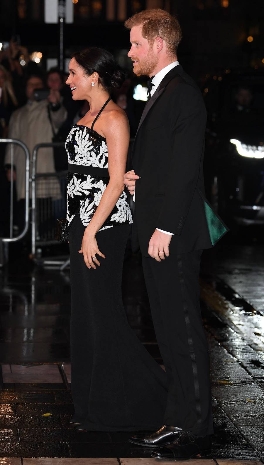 Niewiarygodne, jaki wpływ na księcia Harry’ego ma żona