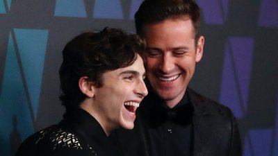 Armie Hammer “jest wdzięczny” za oskarżenia o kanibalizm i molestowanie seksualne