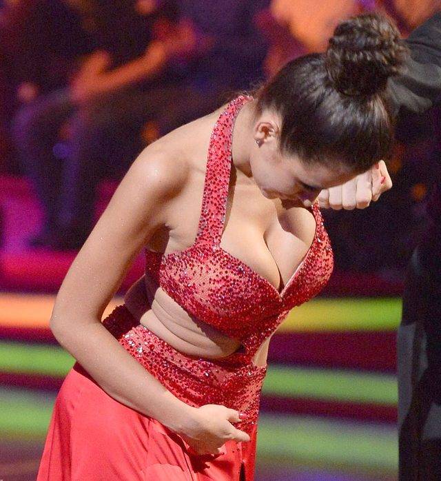 Biust Natalii Siwiec – modelka ma czym oddychać