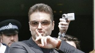 42 miliony funtów za trasę koncertową George’a Michaela