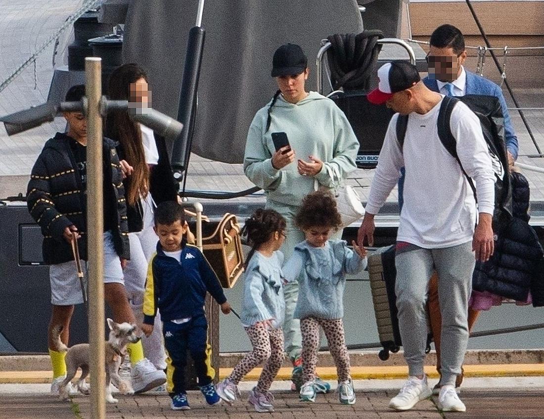 Georgina Rodriguez z dziećmi