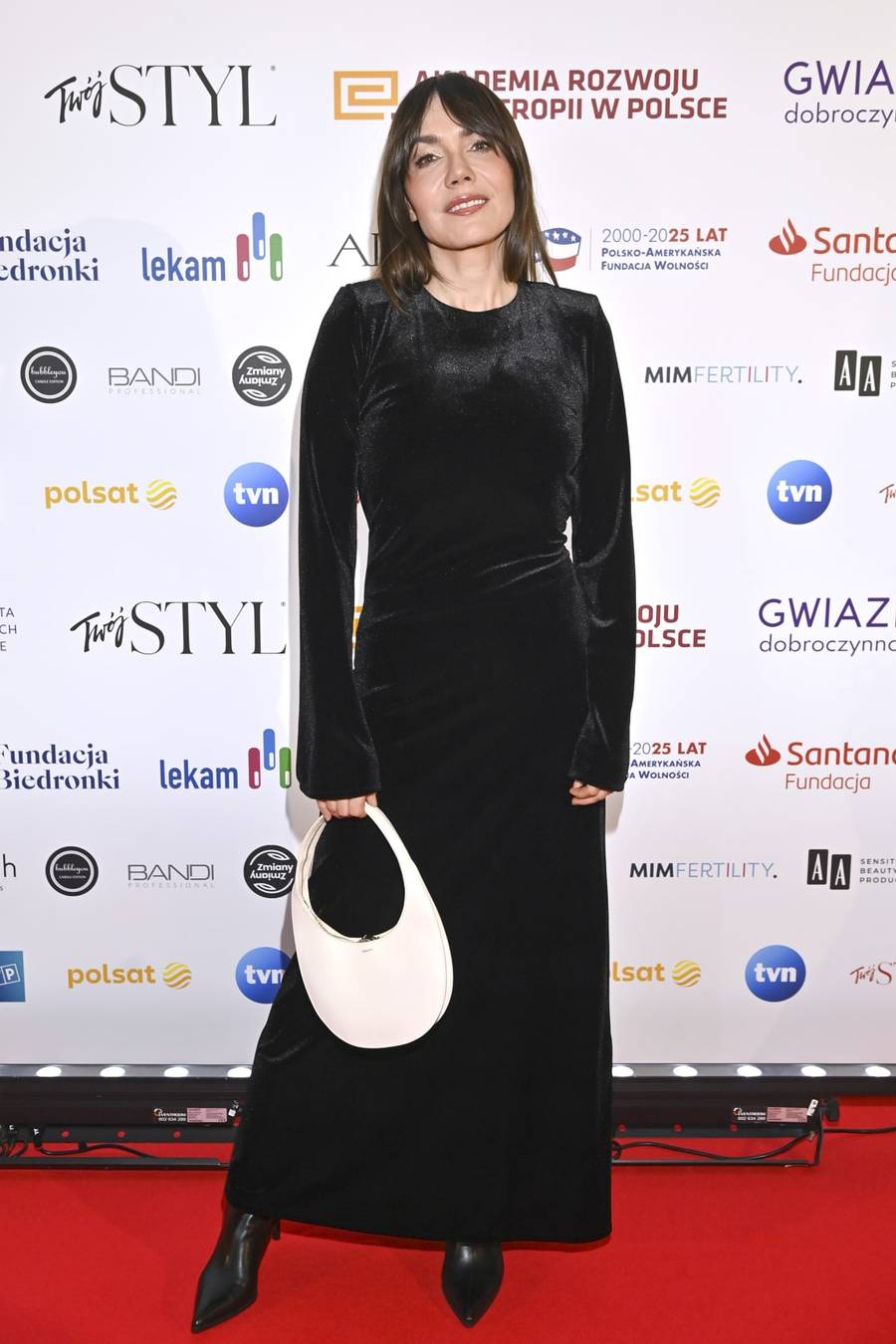 XVI edycja Plebiscytu “Gwiazdy Dobroczynności”! Zakochani Mateusz Damięcki z żoną, Kasia Moś z ukochanym, Olga Bołądź