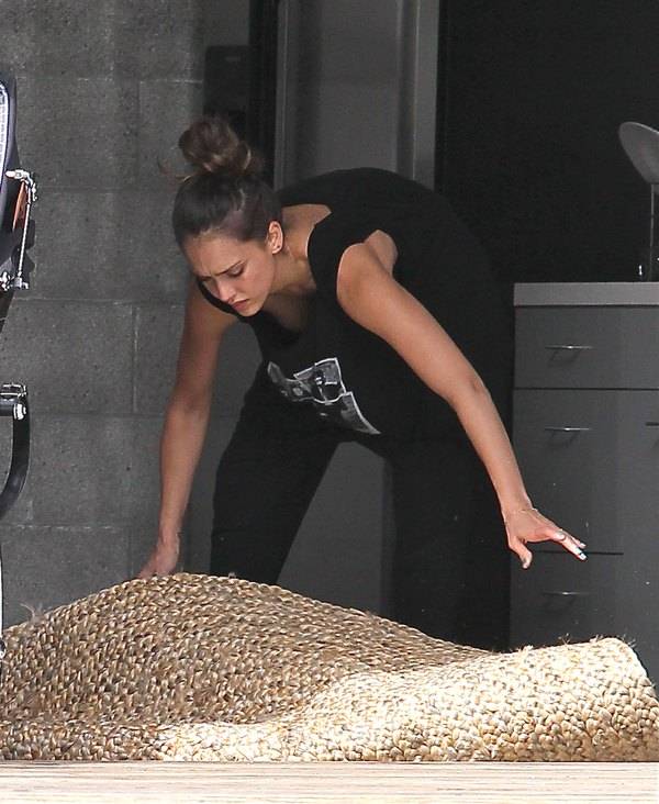 Jessica Alba robi porządki