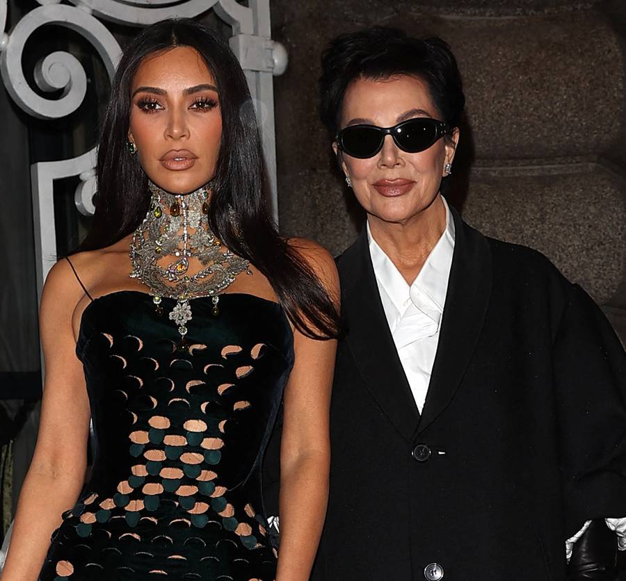 Kim Kardashian, Kylie i Kris Jenner robią furorę na Paris Couture Week (ZDJĘCIA)