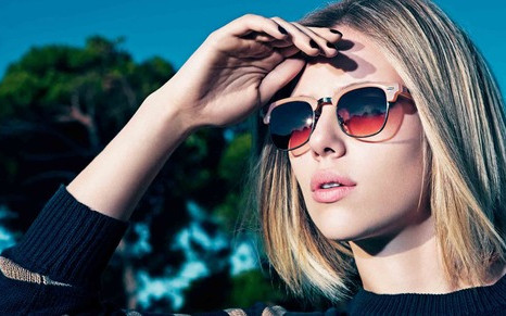 Bardziej ludzkie oblicze Scarlett Johansson (FOTO)