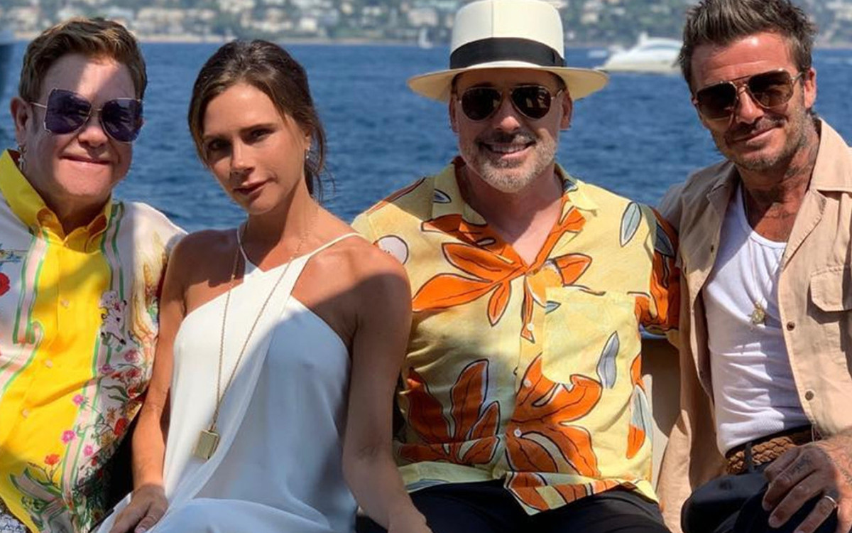 Victoria Beckham z rodziną wypoczywa na luksusowym jachcie w towarzystwie Eltona Johna