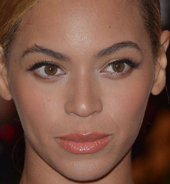 Zoom na twarz Beyonce