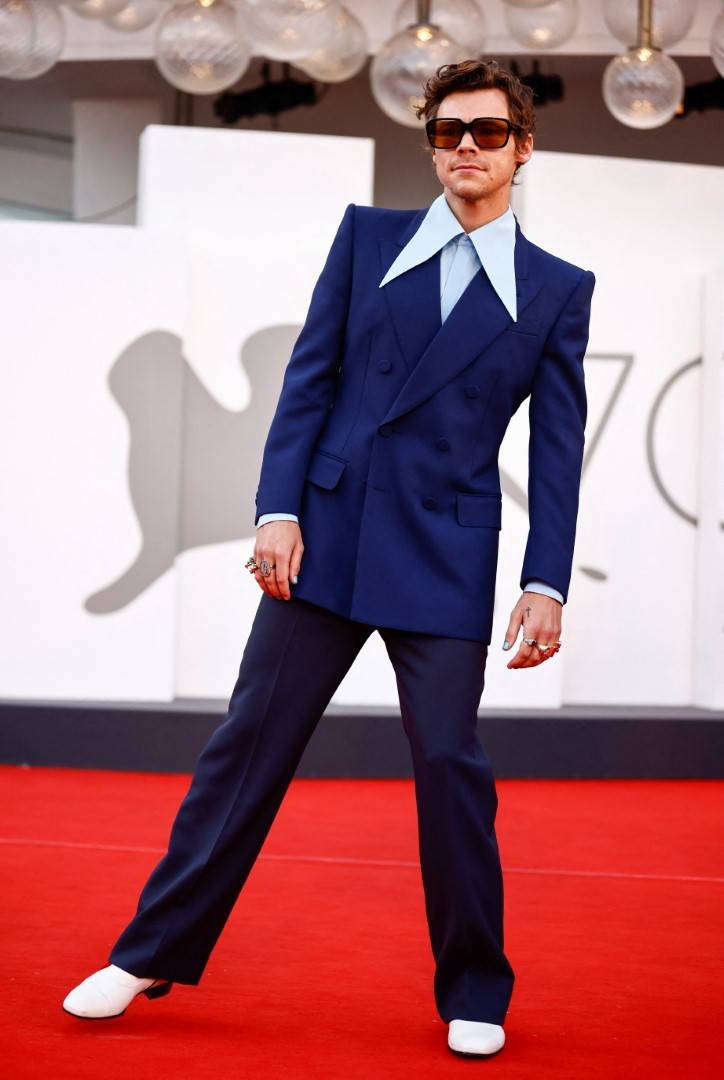 Olivia Wilde i Harry Styles NAJLEPIEJ UBRANĄ parą na czerwonym dywanie w Wenecji!