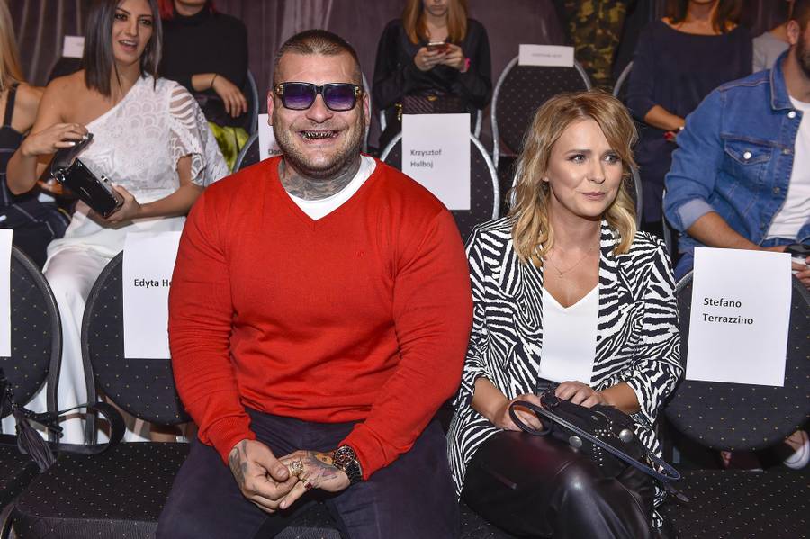 Plejada gwiazd z okazji 100 odcinka Tańca z Gwiazdami. Zamyślona Little Monster wspiera w studiu Damiana Kordasa