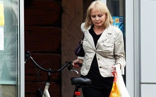 Izabela Trojanowska dba o formę na rowerze (FOTO)