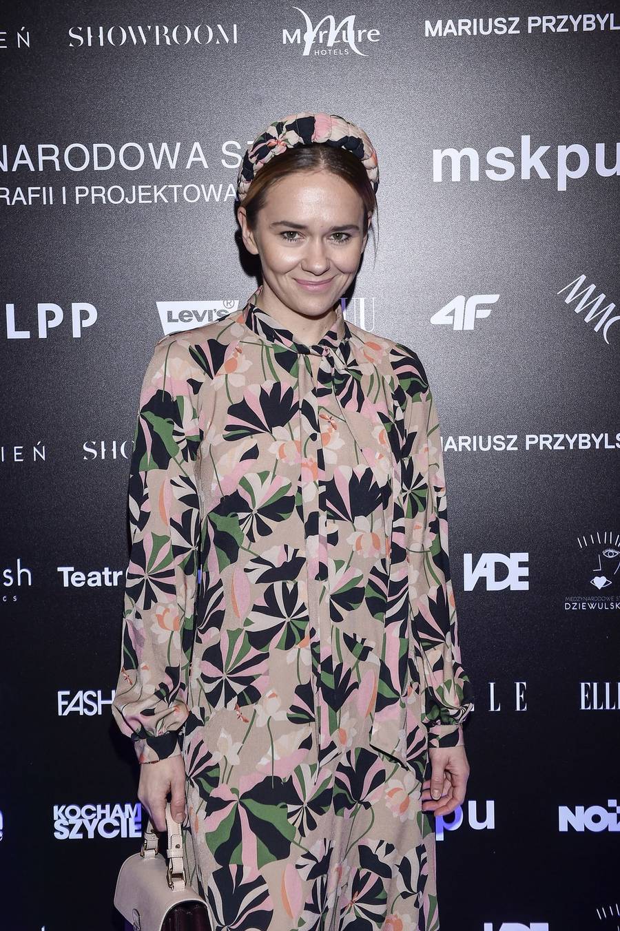 HIT! Gwiazdy w OPASKACH – wszystkie je noszą