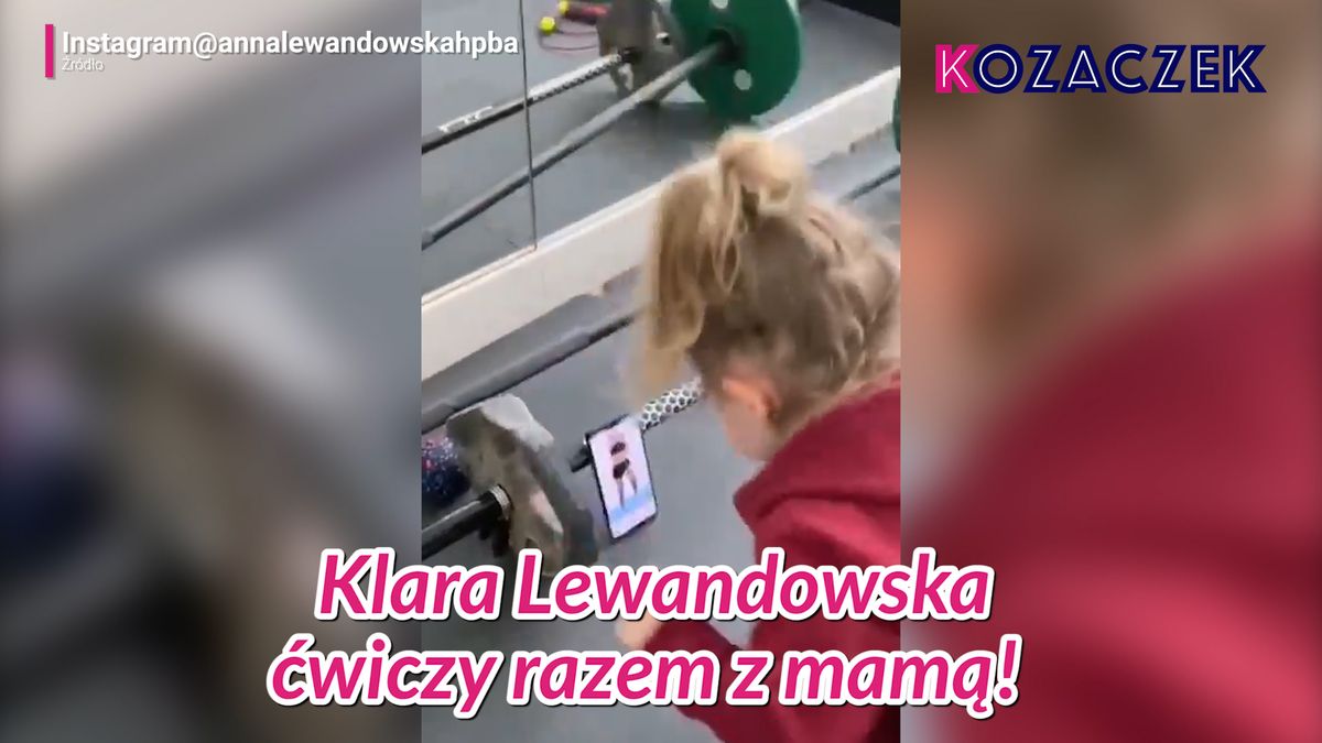 Klara Lewandowska ćwiczy razem z mamą