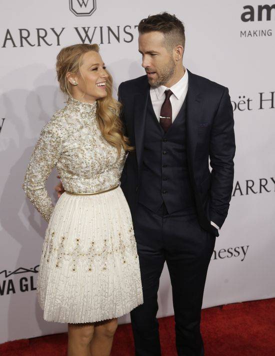TO STRASZNE! Ryan Reynolds UDERZYŁ Blake Lively?