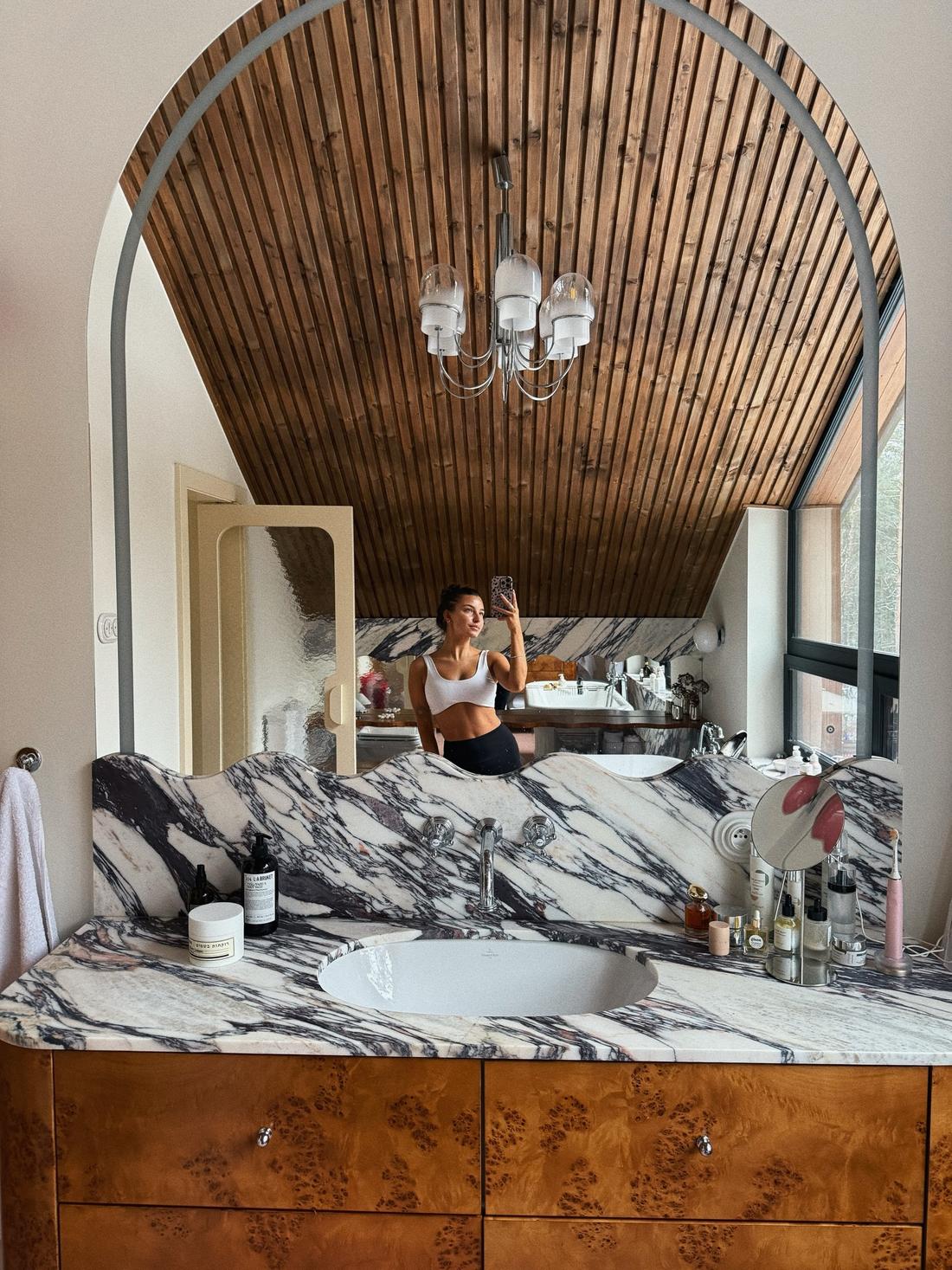 Obłędna łazienka Julii Wieniawy, fot. Instagram