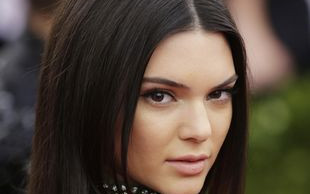 Ta jedna plotka wystarczyła, by kariera Kendall Jenner legła w gruzach?