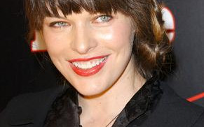 Milla Jovovich z córeczką
