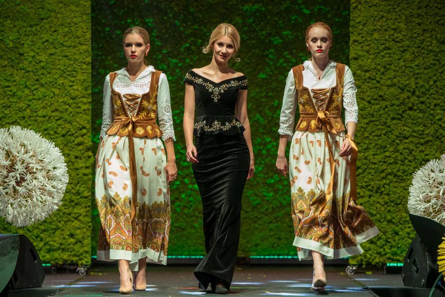 Żona Kamila-Stocha, Ewa Bilan-Stoch u boku męża i na imprezach