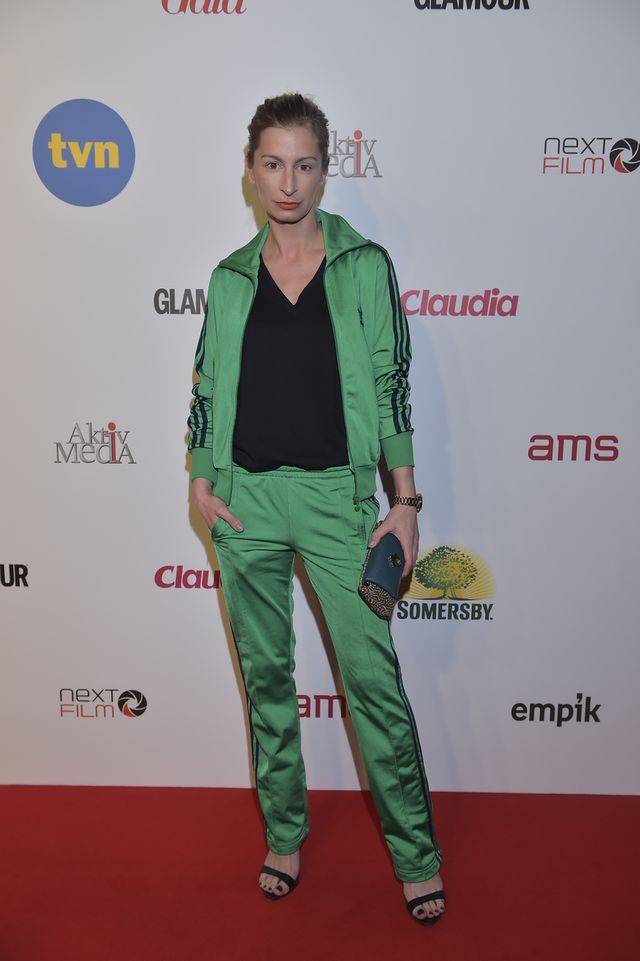 Julia Wieniawa w seksownej mini na premierze Kobiety sukcesu