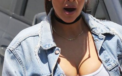 4-letnia Nori po raz pierwszy poczuła ZAŻENOWANIE na widok mamy