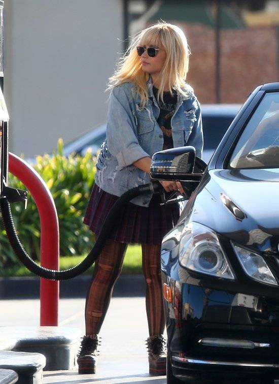 Demi Lovato na zakupach z koleżanką