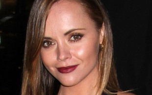 Christina Ricci pokazała brzuszek (FOTO)