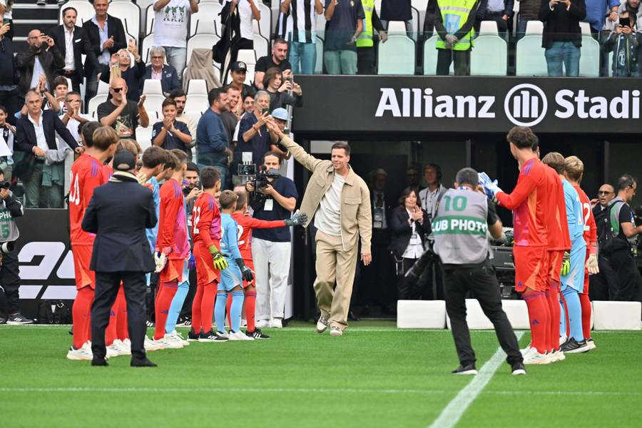 Tak Juventus pożegnał Wojciecha Szczęsnego! Reakcja kibiców wzrusza do łez (ZDJĘCIA)