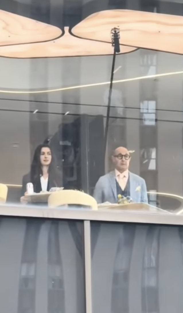 Tłumy fanów na planie “Diabeł ubiera się u Prady 2”! Wyciekły kulisy produkcji nowego filmu (FOTO)