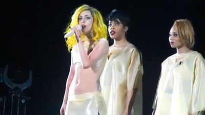 Lady Gaga śpiewa Born This Way a capella! (VIDEO)