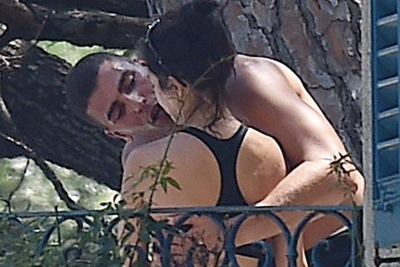 Younes nie mógł PRZESTAĆ całować Kourtney! Co za romantyk!