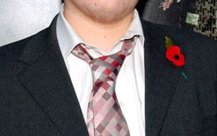 Crabbe z Harry’ego Pottera jest też raperem (VIDEO)