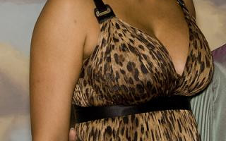 Brzuszek Halle Berry