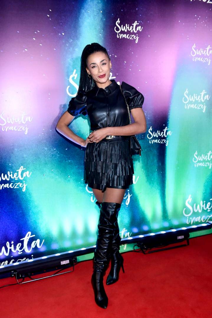 Premiera filmu “Święta inaczej”: Gąsiewska i Zdrójkowski na tym samym evencie, Katarzyna Burzyńska z modową wpadką