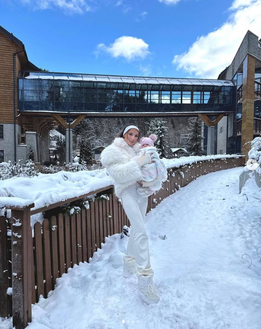 Tuchlińska pokazała twarz córeczki. Aurora jest już taka duża! “Pierwsza zima razem” (ZDJĘCIA)