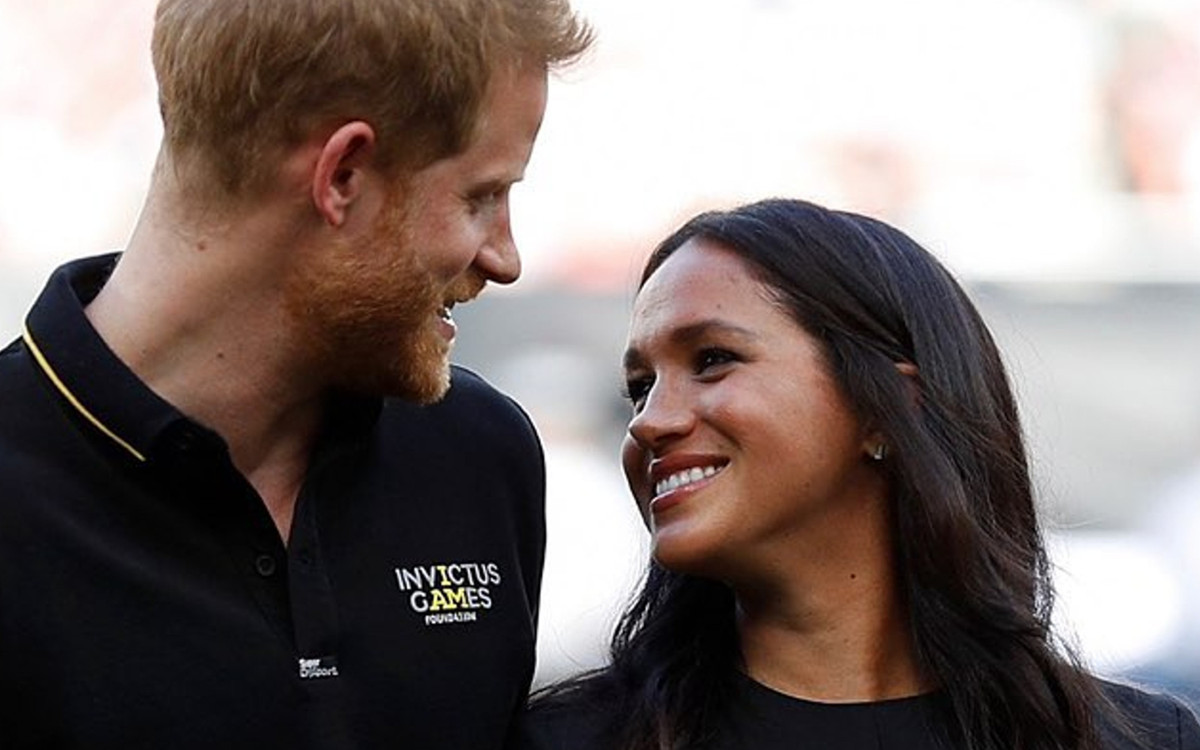 Meghan Markle, książę Harry i ich syn Archie widziani, jak jedzą lunch w TANIM pubie!