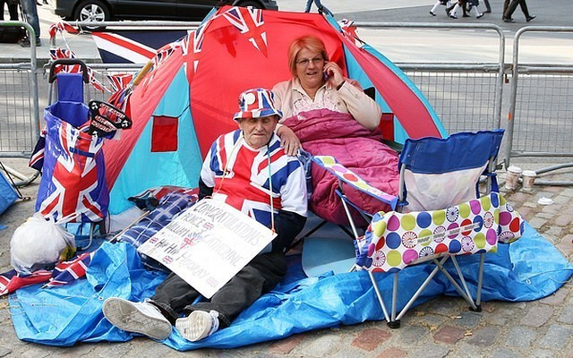 Ostatnie przygotowania przed ślubem Williama i Kate (FOTO)