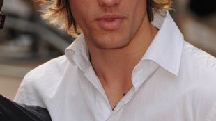 Ciacho dnia – Alex Pettyfer (FOTO)