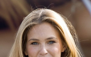 Boska Bar Refaeli w bikini (FOTO)
