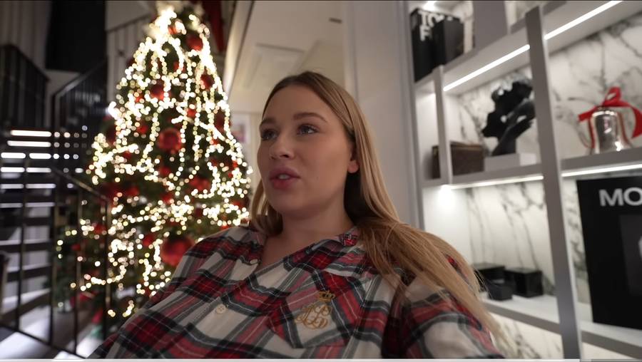 Andziaks dekoruje kuchnię na święta, fot. YouTube