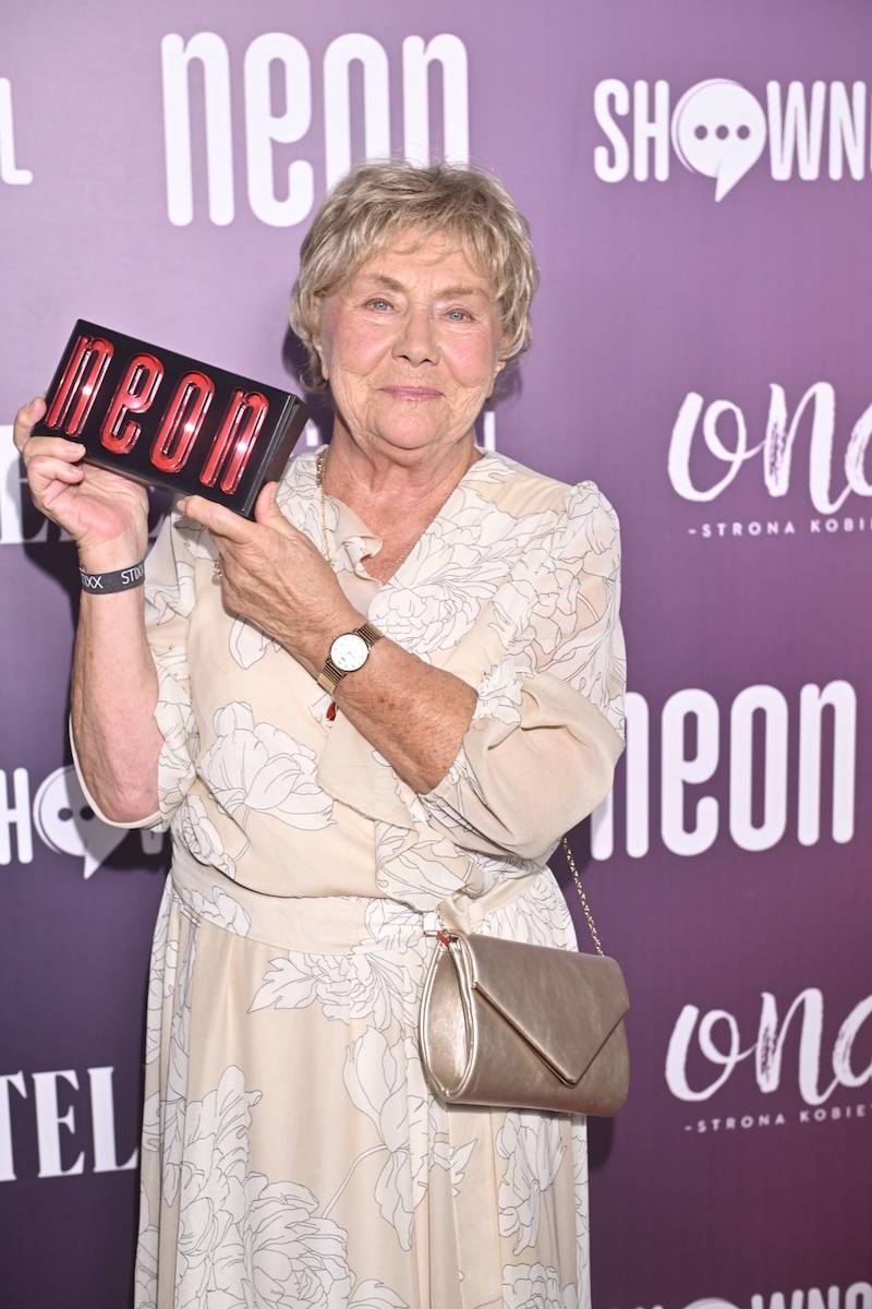 Gwiazdy na rozdaniu nagród. Dawno nie było Dody na salonach