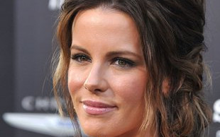 Kate Beckinsale zabroniła córce korzystać z Facebooka