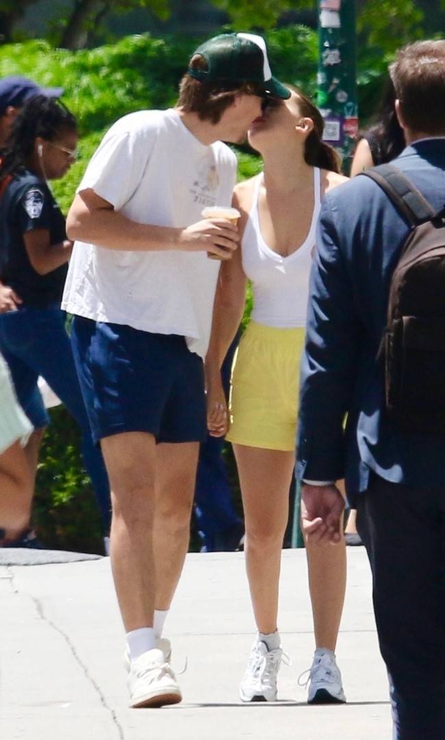 Millie Bobby Brown przyłapana z MĘŻEM! Nie szczędzili sobie czułości (ZDJĘCIA)