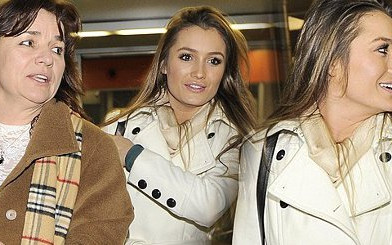 Marta Krupa odbiera mamę z lotniska (FOTO)