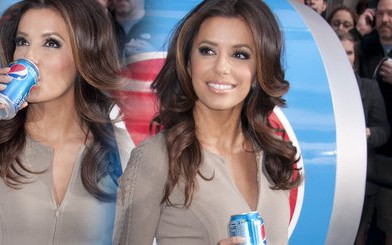 Eva Longoria w nowej kampanii Pepsi (FOTO)