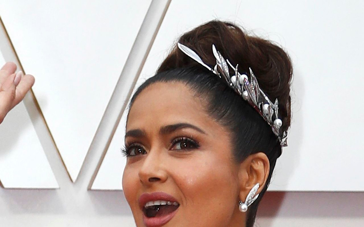 Salma Hayek została zmuszona do ślubu z multimiliarderem, “To było jak interwencja”