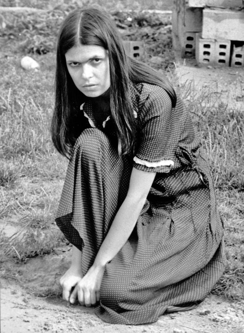 Przeżył wielką miłość, jednak przed śmiercią izolował się od żony i synów – historia Janusza Rewińskiego i Iwony Biernackiej