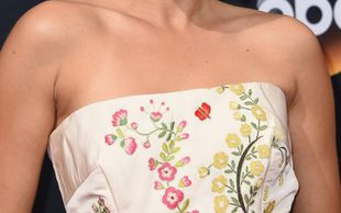 Wizażyści Sarah Hyland złamali wszystkie zasady! Nie zgadniesz, ile ma lat!