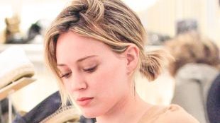 Hilary Duff ścięła i przefarbowała włosy (FOTO)
