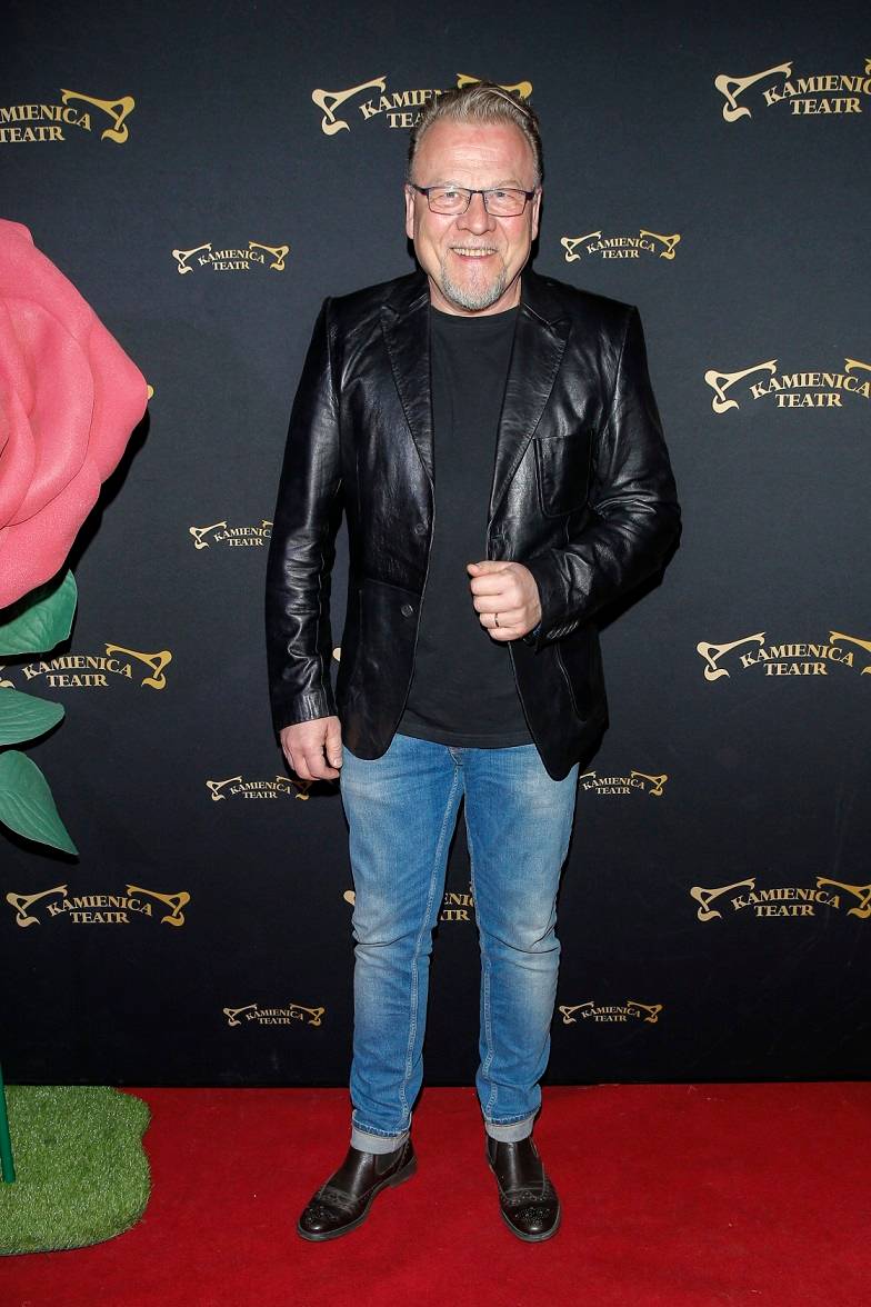 Justyna Sieńczyłło pokazała się po raz pierwszy po pogrzebie Emiliana Kamińskiego. Nadal w żałobie