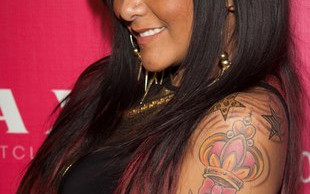 Snooki chwali się tatuażem (FOTO)