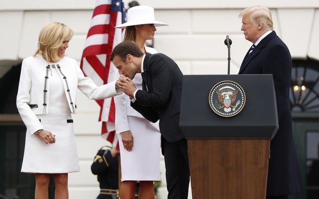 Melania Trump i Brigitte Macron całe w bieli (ZDJĘCIA)